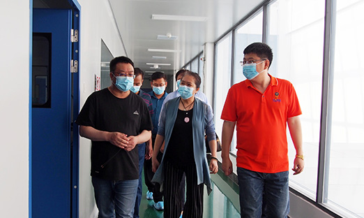 热烈欢迎广东广垦农业发展有限公司董事长蔡杰一行莅临永信贵宾会217集团参观领导